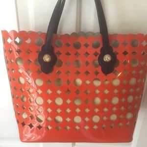 NEW Spartina Red and Navy Daisy Dash purse
